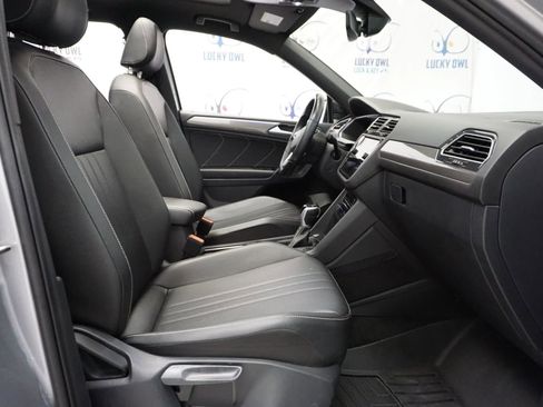 Used 2023 Volkswagen Tiguan SE R-Line FWD image 22