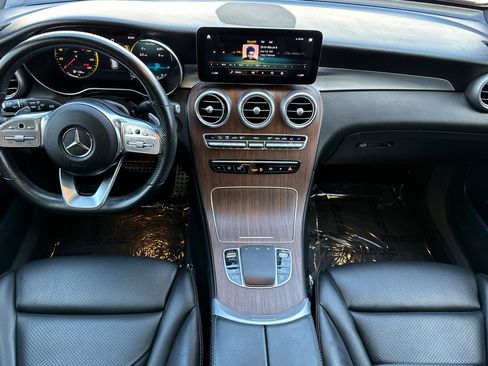 Used 2022 Mercedes-Benz GLC 300 4MATIC image 15