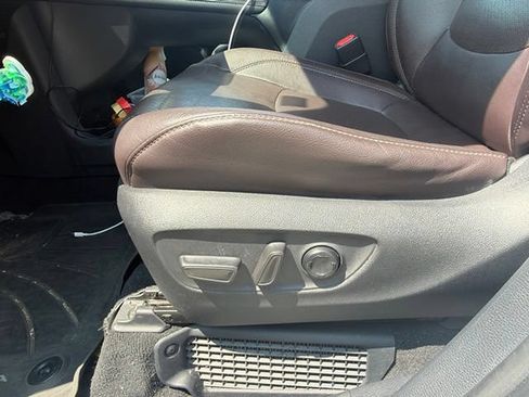 Used 2021 Toyota Sienna Platinum FWD image 7
