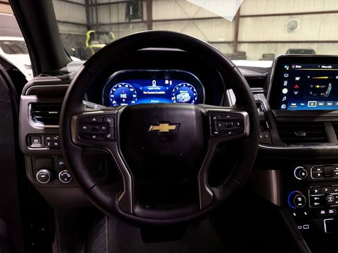 Used 2022 Chevrolet Tahoe LT w/ Luxury Package RWD image 31