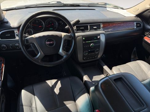 Used 2014 GMC Yukon SLT AWD/4WD image 15