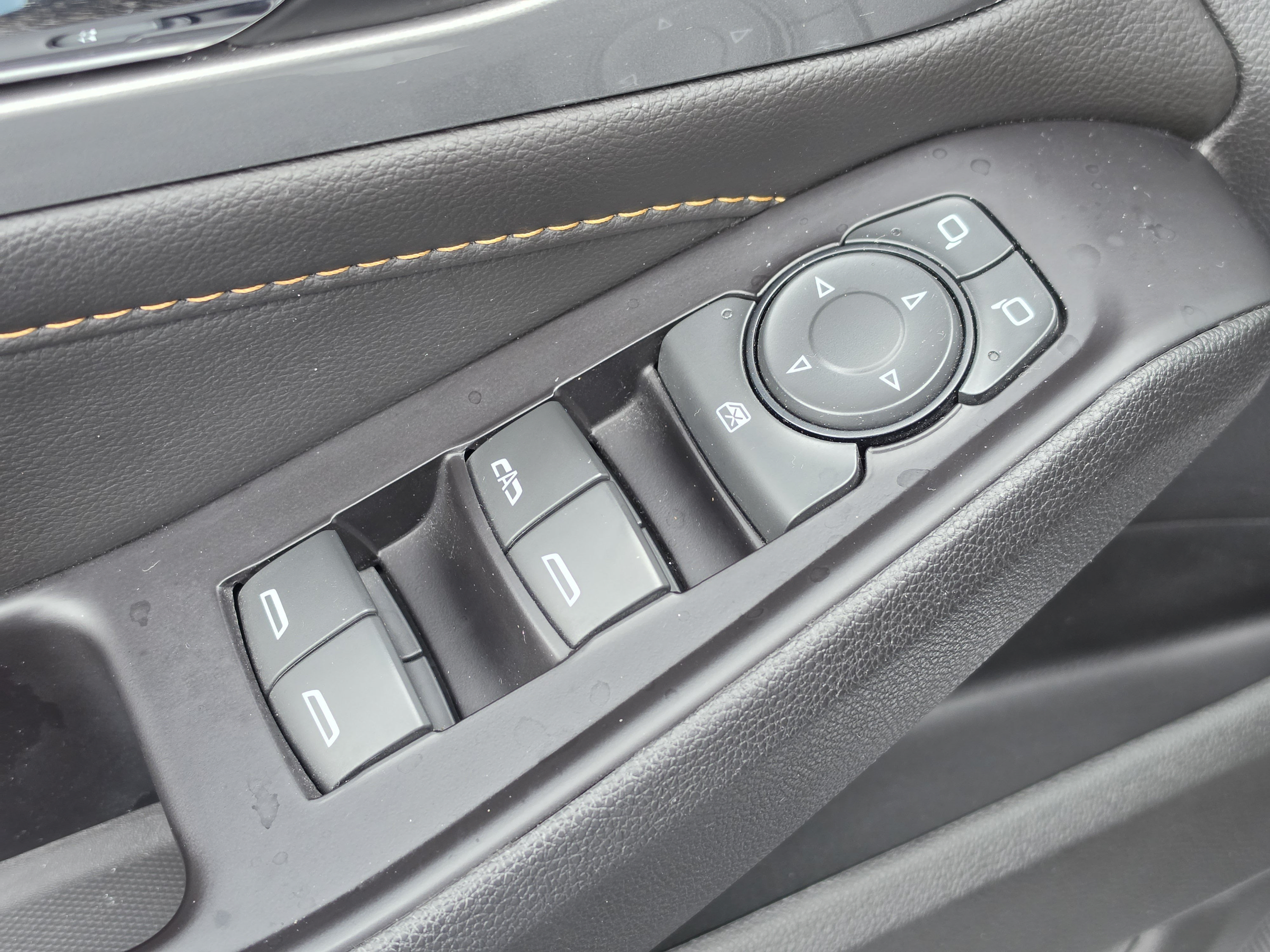 Used 2020 Chevrolet Traverse RS w/ LPO, Floor Liner Package FWD image 25