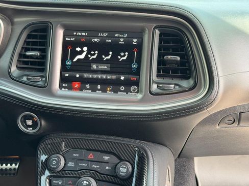 Used 2022 Dodge Challenger R/T Scat Pack w/ Plus Package RWD image 17
