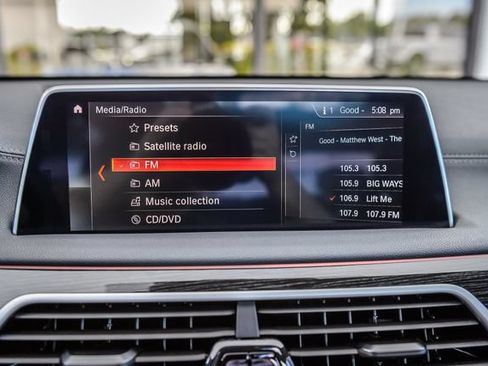 Used 2019 BMW 740i w/ M Sport Package RWD image 22