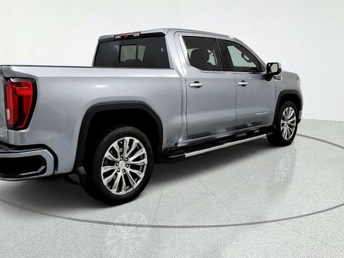 Used 2023 GMC Sierra 1500 Denali w/ Technology Package AWD/4WD image 5