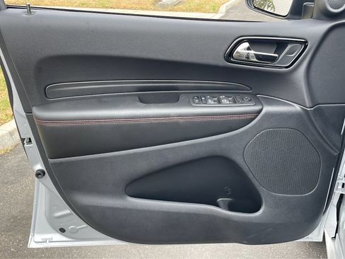 Used 2025 Dodge Durango GT w/ Blacktop Package image 12