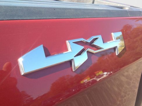 Used 2021 GMC Sierra 1500 SLT w/ SLT Convenience Package image 3