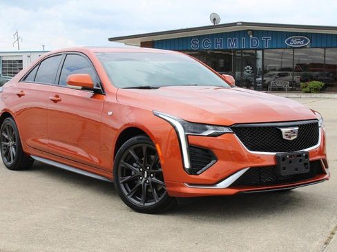 Used 2023 Cadillac CT4 Sport image 2