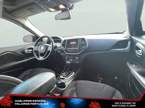 Used 2016 Jeep Cherokee 75th Anniversary FWD image 27
