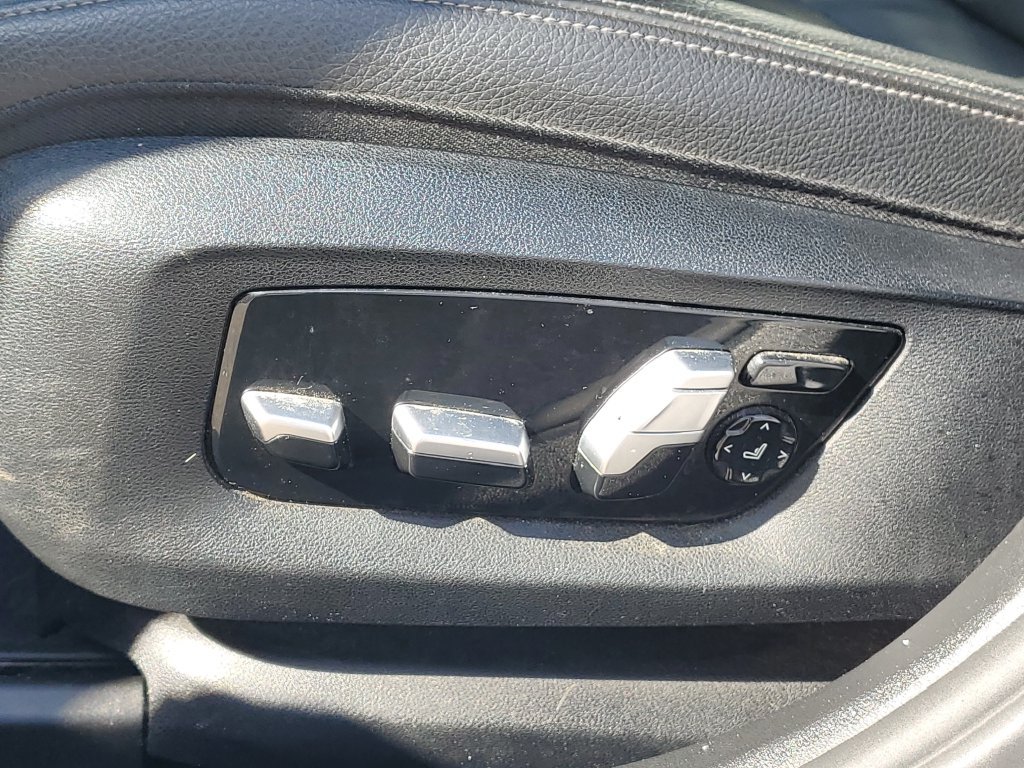 Used 2018 BMW 640i Gran Turismo xDrive AWD/4WD image 13