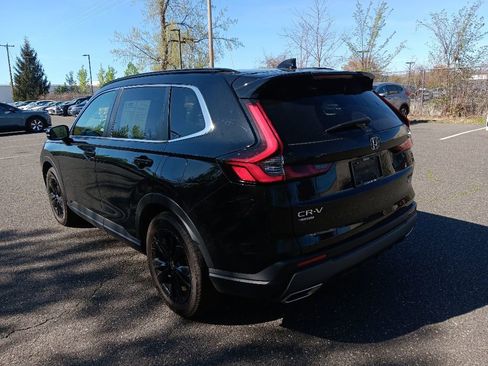 Used 2023 Honda CR-V Sport Touring image 3