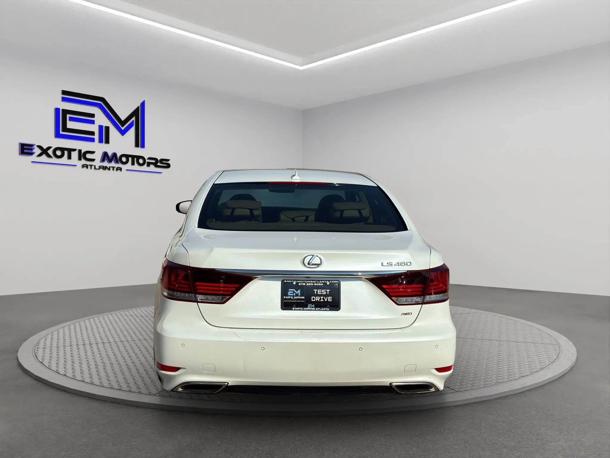 Used 2013 Lexus LS 460 AWD w/ Comfort Pkg image 4