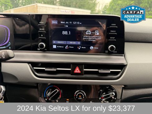 Used 2024 Kia Seltos LX AWD/4WD image 14