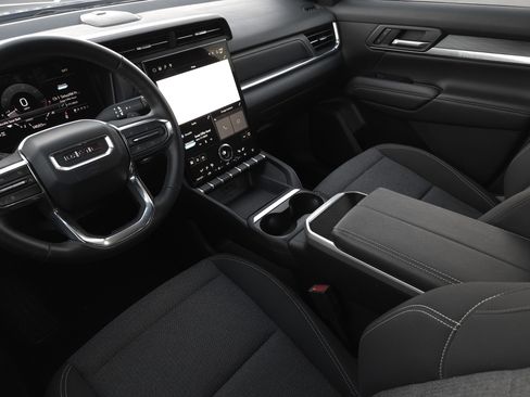 Used 2025 GMC Terrain Elevation image 13