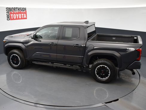 Used 2024 Toyota Tacoma TRD Off-Road image 21
