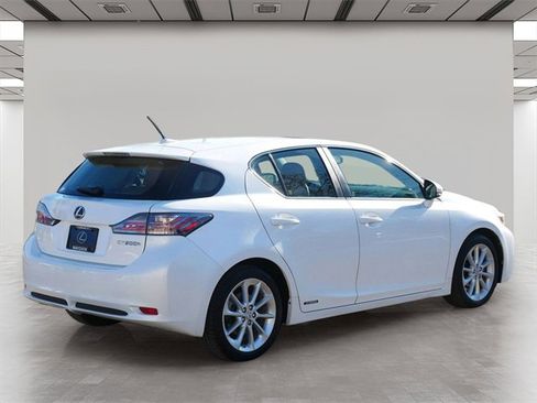 Used 2013 Lexus CT 200h image 5