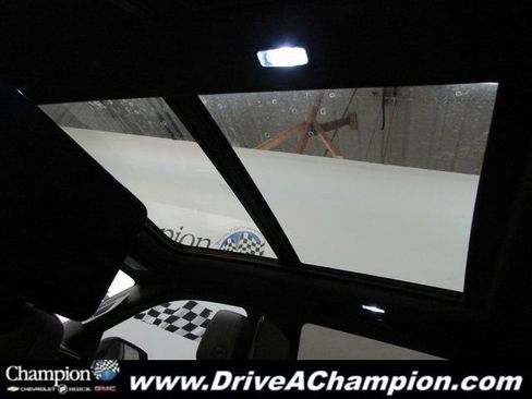 Certified 2024 Chevrolet Tahoe Z71 w/ Off-Road Capability Package image 19