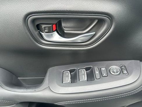 Certified 2026 Honda HR-V EX-L image 10