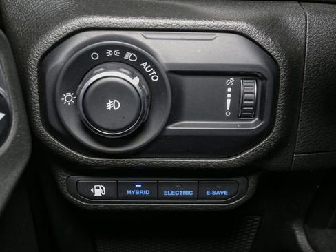 Used 2023 Jeep Wrangler Unlimited w/ Cold Weather Group AWD/4WD image 35
