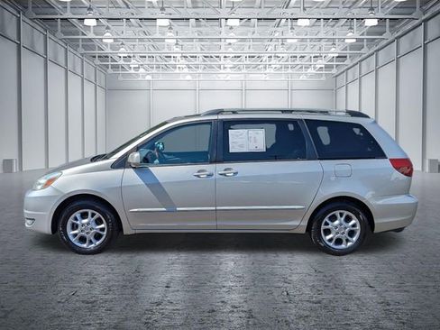 Used 2005 Toyota Sienna FWD image 2