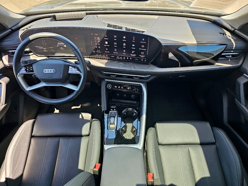 Used 2025 Audi Q5 Premium Plus w/ Premium Plus AWD/4WD image 4