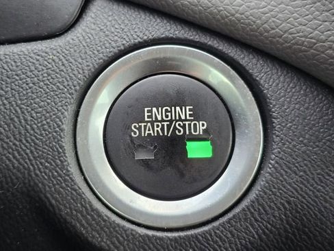 Used 2019 Chevrolet Equinox LS FWD image 31