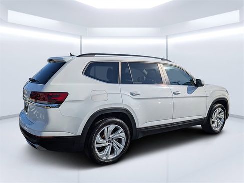 Used 2021 Volkswagen Atlas SE w/ Panoramic Sunroof Package image 3