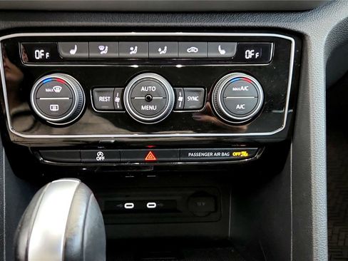 Used 2022 Volkswagen Atlas SE AWD/4WD image 36