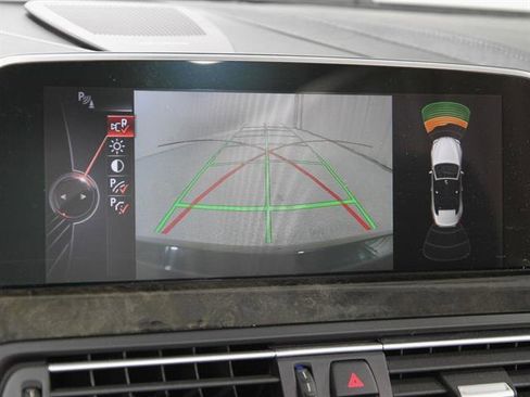 Used 2016 BMW M6 Convertible image 14