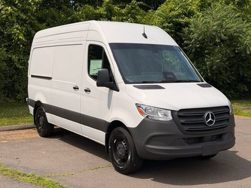 New 2025 Mercedes-Benz Sprinter 2500 image 1