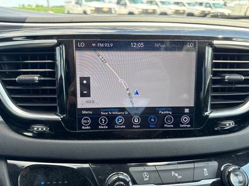 Used 2018 Chrysler Pacifica Touring Plus w/ S Appearance Package FWD image 20
