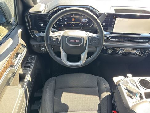 Used 2024 GMC Sierra 1500 Elevation image 28