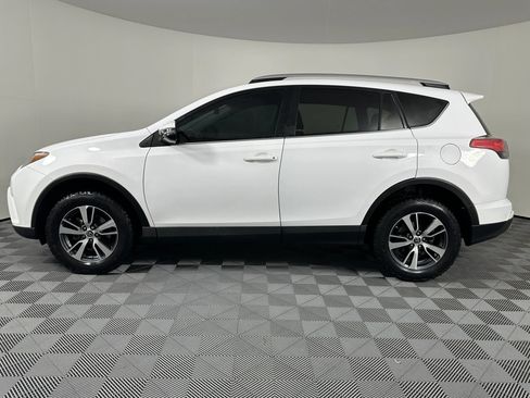 Used 2016 Toyota RAV4 XLE AWD/4WD image 7