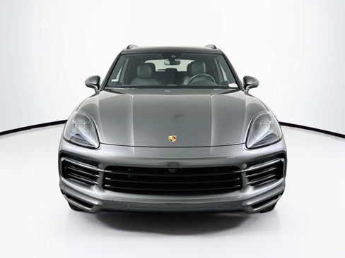 Certified 2023 Porsche Cayenne AWD/4WD image 6