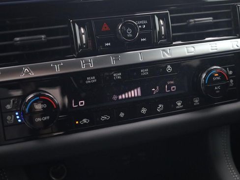 New 2026 Nissan Pathfinder Platinum AWD/4WD image 17