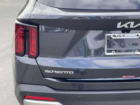 New 2026 Kia Sorento S w/ S Panoramic Sunroof Package image 10