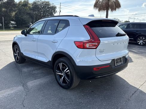 New 2026 Volvo XC40 B4 Core w/ Protection Package image 3