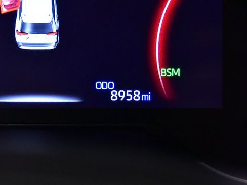 Used 2024 Toyota RAV4 XLE image 17