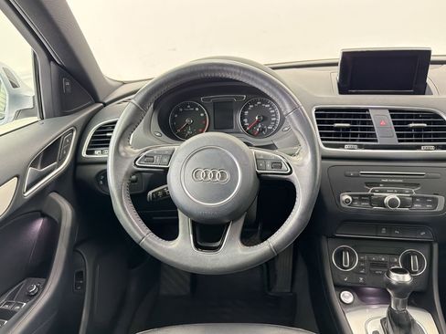Used 2018 Audi Q3 2.0T Premium Plus w/ Premium Plus Package AWD/4WD image 28