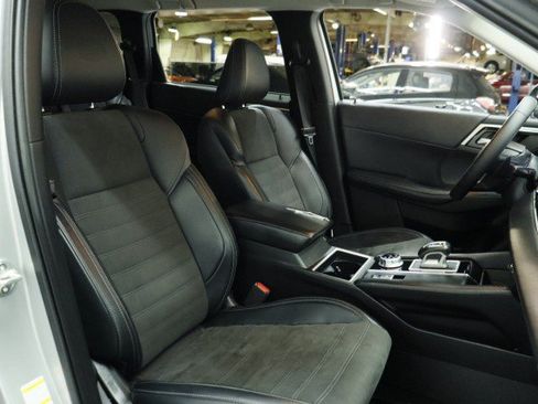 Used 2024 Mitsubishi Outlander SE FWD image 23