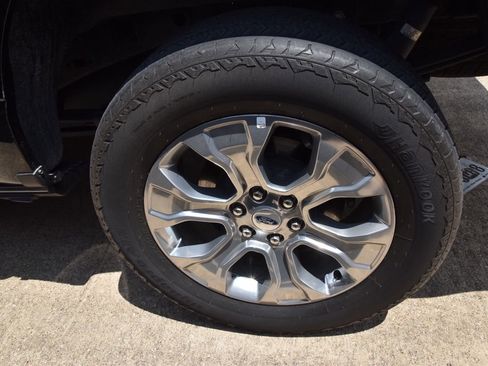 Certified 2023 Ford F150 Platinum w/ Equipment Group 701A High AWD/4WD image 11