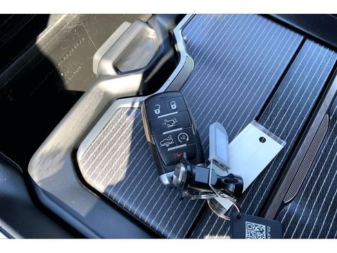 Used 2020 RAM 1500 Limited AWD/4WD image 14