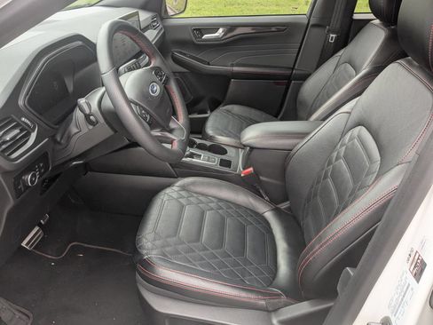 Used 2023 Ford Escape ST-Line Elite w/ Premium Technology Package AWD/4WD image 13