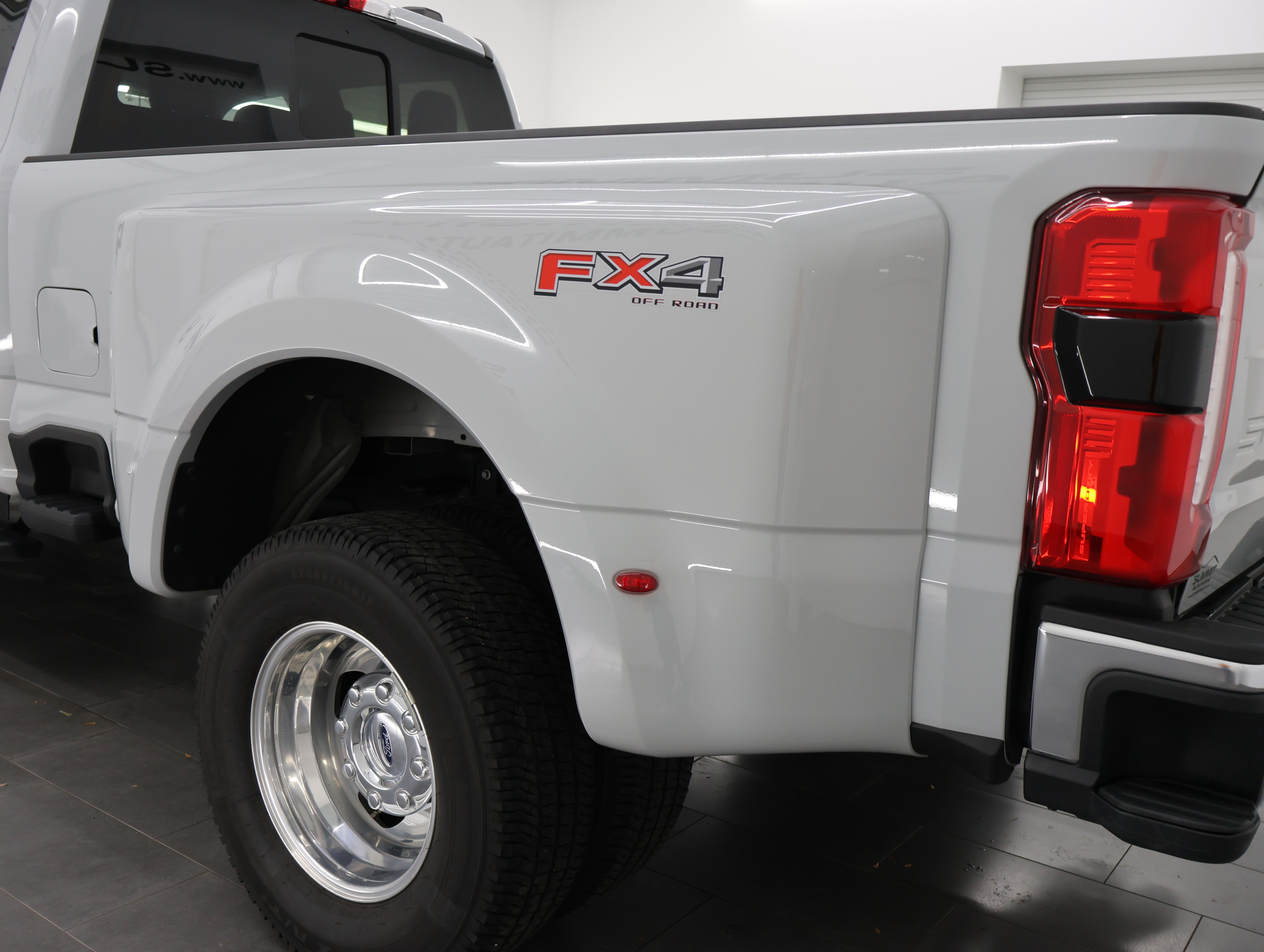 Used 2025 Ford F350 XL w/ 360-Degree Camera Package AWD/4WD image 34