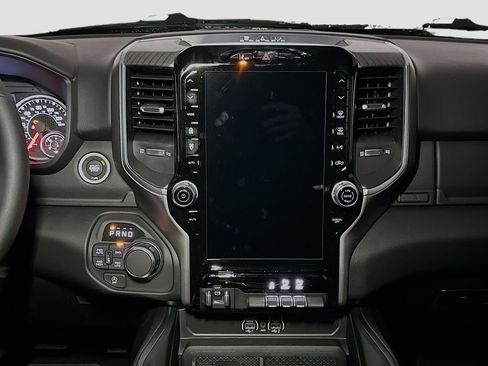 New 2026 RAM 1500 4x4 Crew Cab image 8