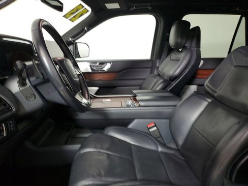 Used 2023 Lincoln Navigator Reserve AWD/4WD image 21