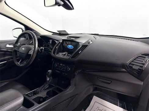 Used 2017 Ford Escape Titanium image 31