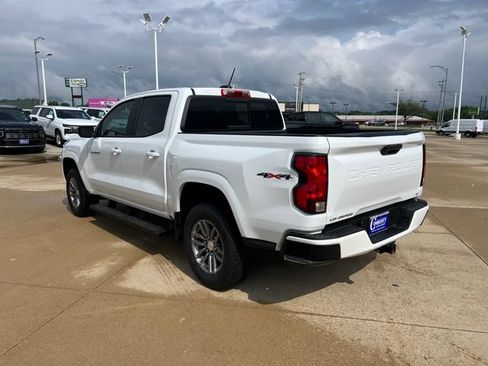 Certified 2024 Chevrolet Colorado LT w/ LT Convenience Package II AWD/4WD image 3
