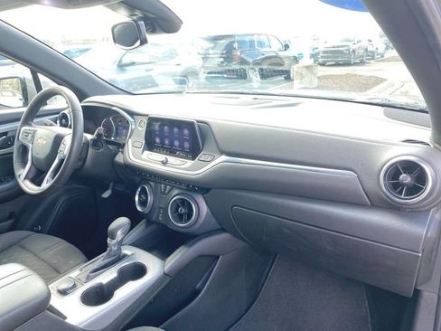 Used 2021 Chevrolet Blazer LT FWD image 27