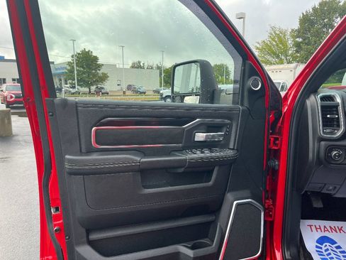 Used 2023 RAM 3500 Laramie image 39